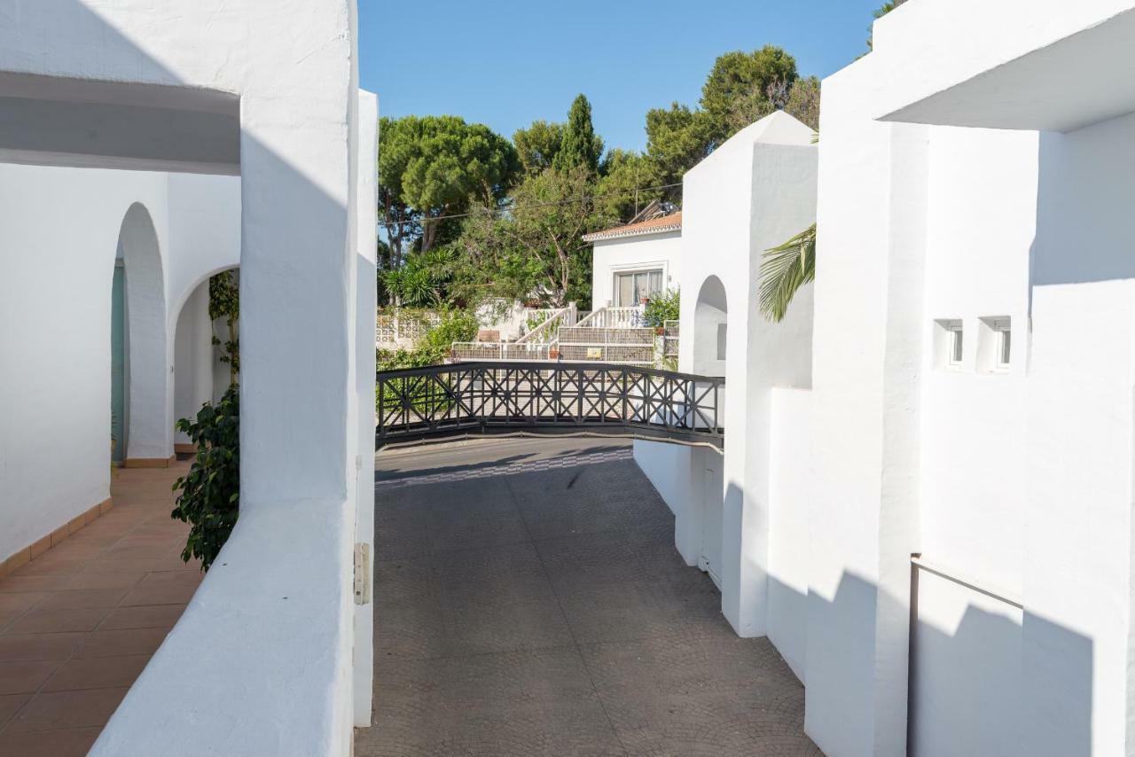 Luxury Duplex- 7 Minutes From The Beach Торремолінос Екстер'єр фото