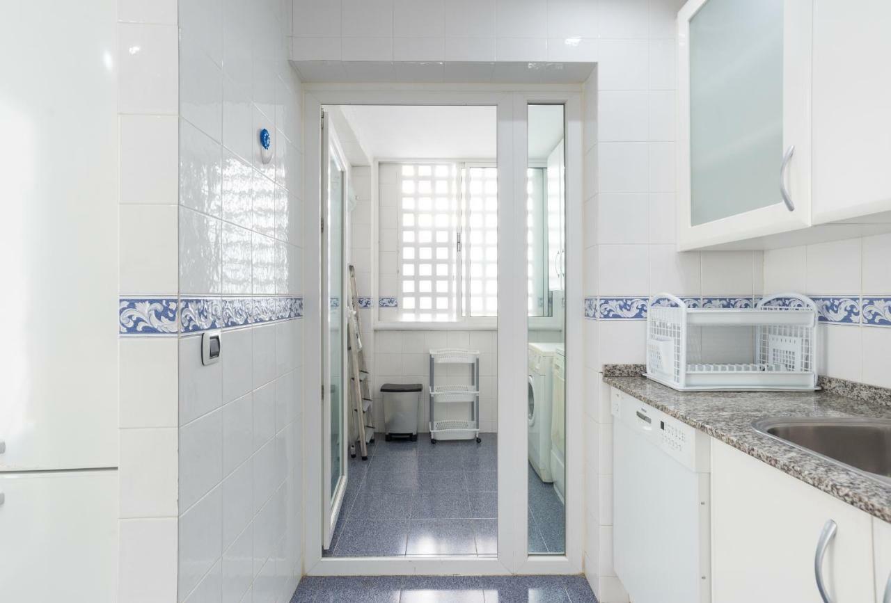 Luxury Duplex- 7 Minutes From The Beach Торремолінос Екстер'єр фото