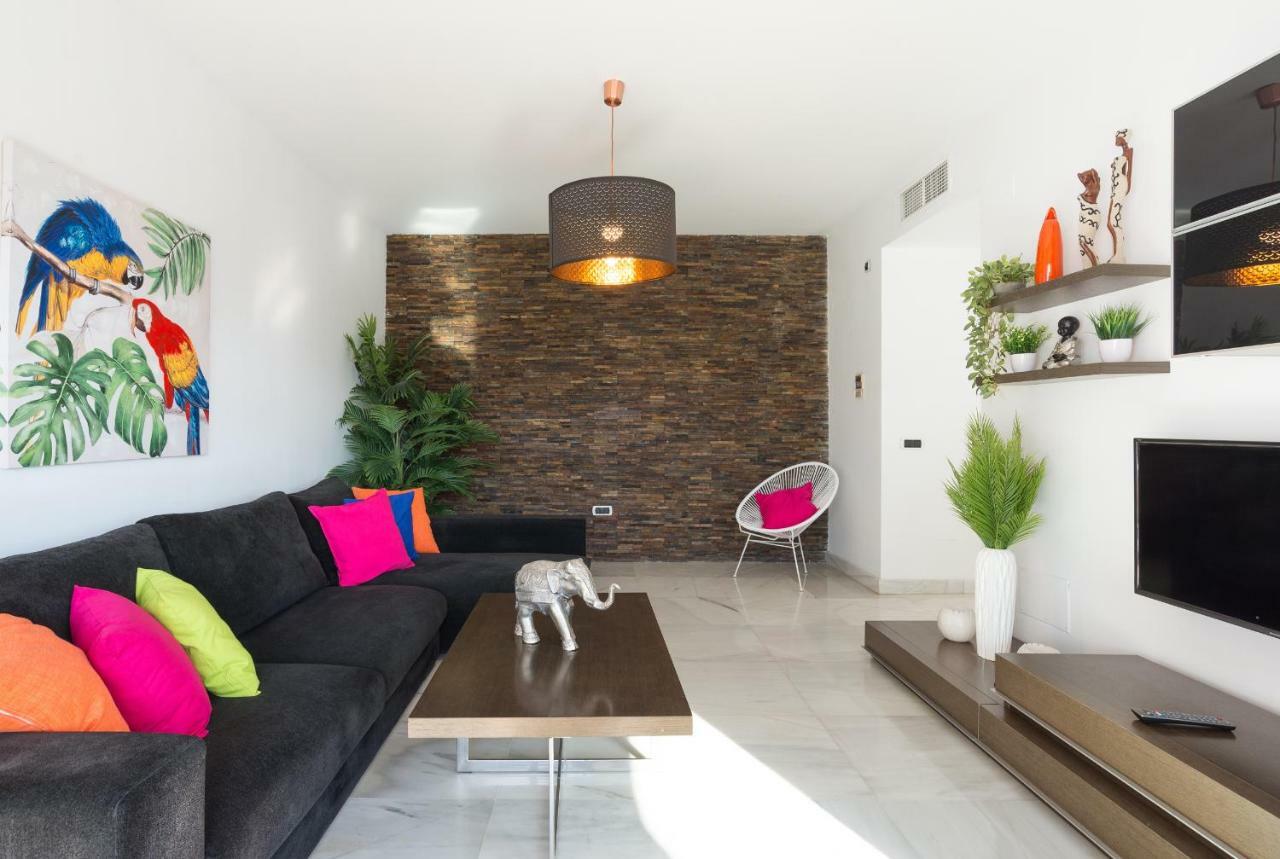 Luxury Duplex- 7 Minutes From The Beach Торремолінос Екстер'єр фото