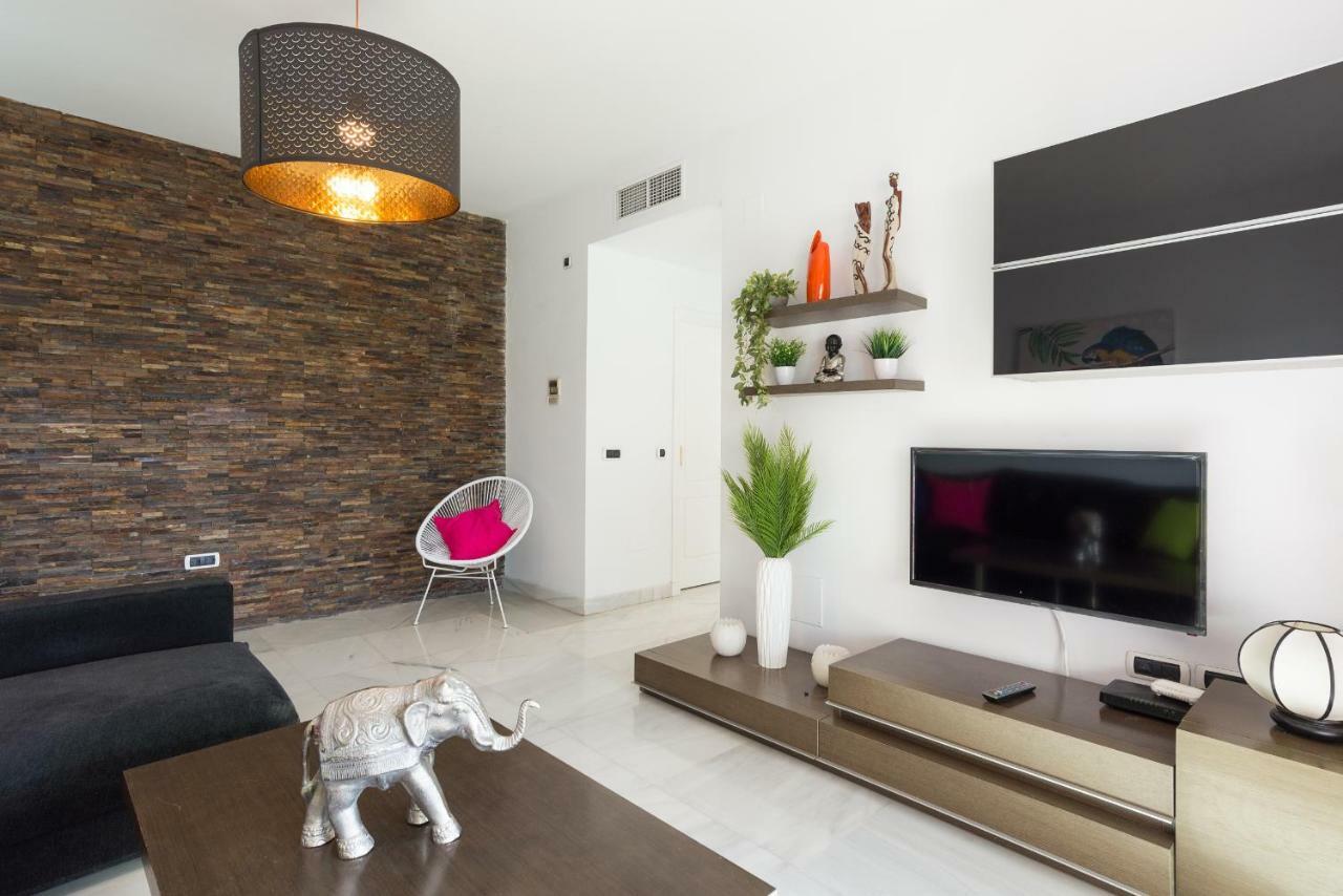 Luxury Duplex- 7 Minutes From The Beach Торремолінос Екстер'єр фото